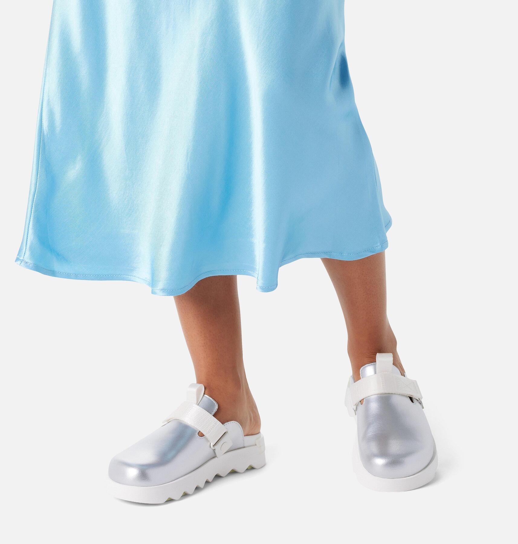 Viibe Women's Clog - Image 9